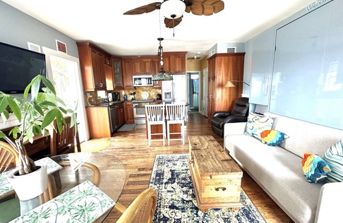 Hollywood Villa | Luxury Beach Side Villa - Heated Pool on the Beach