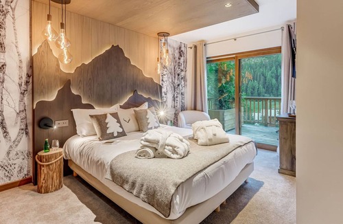 Les Brevieres Ski Chalet | Luxury chalet with indoor pool and 5-star services in Tignes
