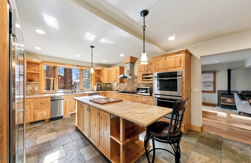 Elk Point House | Luxury Elks Club Tahoe Estate MV58