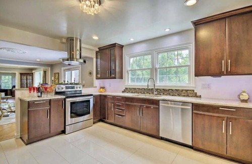 Potomac House | Luxury Estate just minutes from D.C.- Cherry Blossom Season 2023