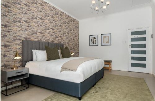 Milnerton Villa | Luxury Family Villa with Pool, Gym & Bonfire Area