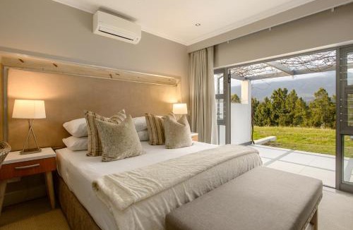 Stellenbosch Apartment | Luxury Jonker Retreat - Fireplace & Mountain Views