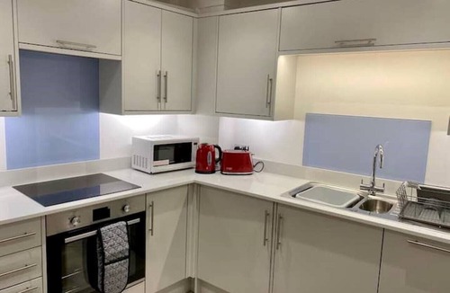 City Centre Apartment | Luxury, modern town centre, 2 beds, free parking for one vehicle