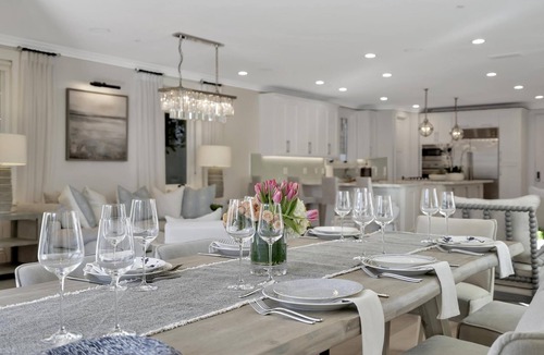 Balboa Peninsula House | Luxury Newport Beach House Weekly Cleaning Included