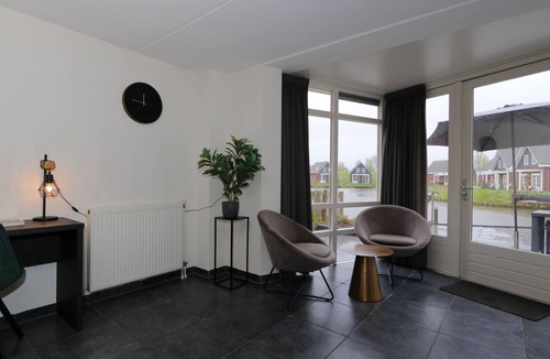 Medemblik House | Luxury restyled bungalow for 6 people