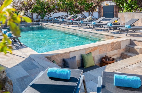 Areias de Sao Joao Villa | Luxury retreat w/heatable pool & jacuzzi