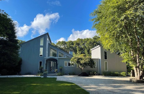 Sagaponack House | Luxury Sagaponack Estate with Pool, Tennis & Gardens
