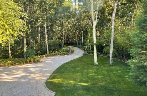 Sagaponack House | Luxury Sagaponack Estate with Pool, Tennis & Gardens
