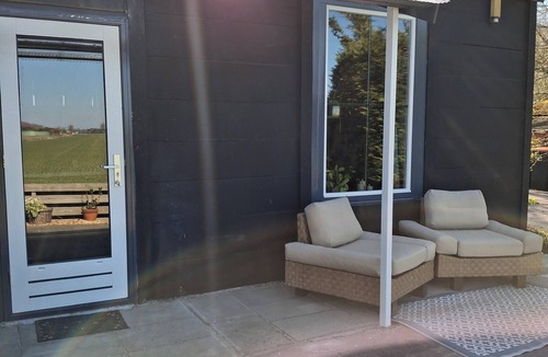 Hem Apartment | Luxury studio for 2 persons on beautiful location between Hoorn and Enkhuizen