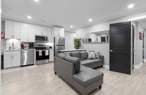 Trinidad Hotel | Luxury-Style 3BR Condo+FloridaAve & DC DiningScene