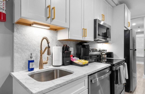 Trinidad Hotel | Luxury-Style 3BR Condo+FloridaAve & DC DiningScene
