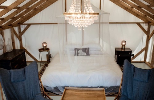 Strong RV Rental | Luxury Tent Rental for Unique Romantic Getaway in Sundridge, Ontario