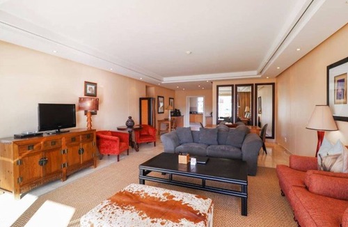 Victoria and Alfred Waterfront Apartment | Luxury Two Bedroom Apartment