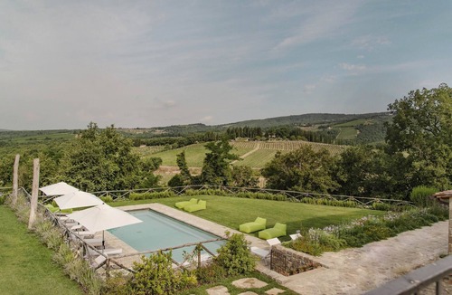 Radda in Chianti House | Luxury Villa in Radda Chianti,heatable Pool,Aircon,SPA room,gym room,sleep 10