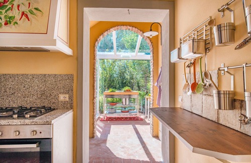 Palaia Villa | Luxury Villa in Tuscany with Pool near Pisa and Florence - Eight Bedrooms 14 pl