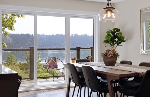 Port Moody House | *Luxury Waterfront* beautiful and peaceful retreat
