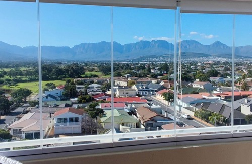 Strand Apartment | LUXUS BEACH Apartment 122 m²,SUNSET, False Bay/Mounten view TOP Location 2 Pers.