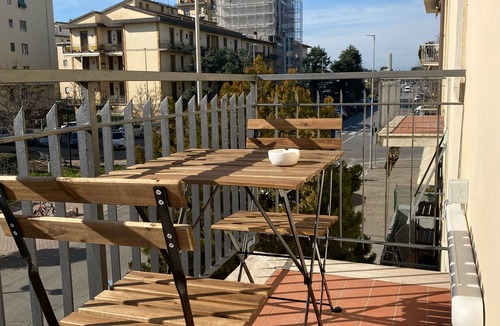 Scandicci Apartment | M4 BLACK Modern and Functional Studio Apartment