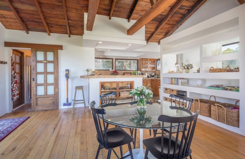 Malibu Cabin | Magical 1927 Malibu Nature Cottage & Beach Retreat
