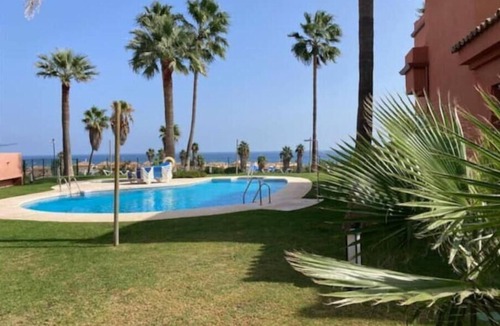 Marina de Casares Apartment | Magnifique vue mer et Golf de Dona Julia Sans rue Devant Vous , Très Calme