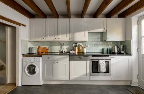 Moreton-in-Marsh Cottage | Magnolia Cottage
