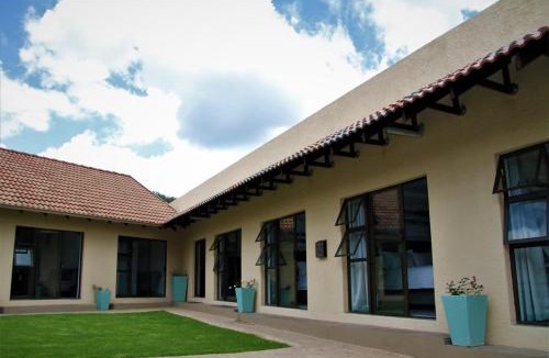 Brits Bed & Breakfast | Mahem Manor Guesthouse