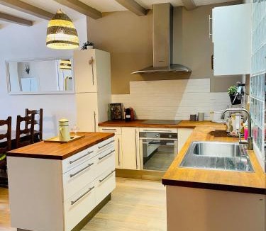 Albertville Apartment | Maison Gabriel - Logement charmant au cœur de la Cité Médiévale - T3 75m2