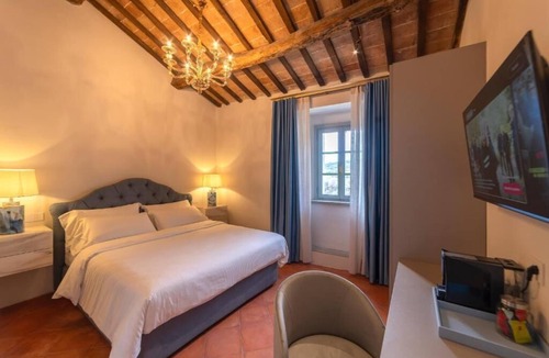 Talamello Hotel | Maison Ventiquattro Suite & Spa