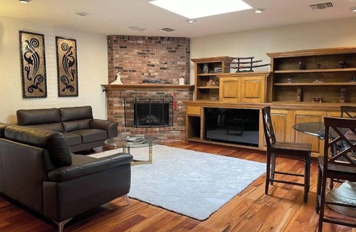 Malibu Canyon House | Malibu Canyon, Calabasas 1+1 Luxury Guest Suite