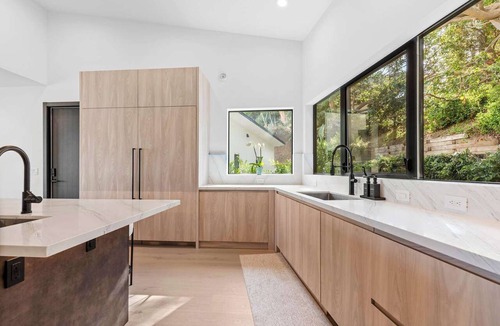 Central Malibu House | Malibu Meadows Heights