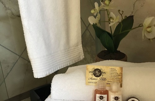 Kroondal House | Manor Hills Guest Lodge