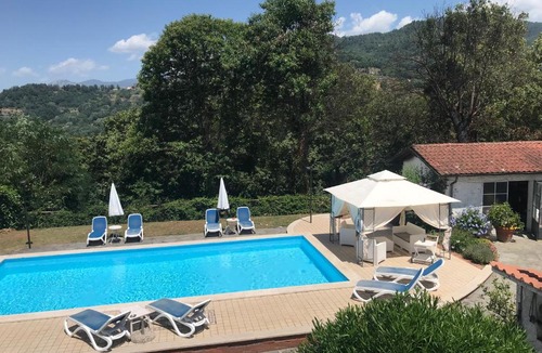 Mologno House | Mansarda di lusso in Villa Riccardo Barga