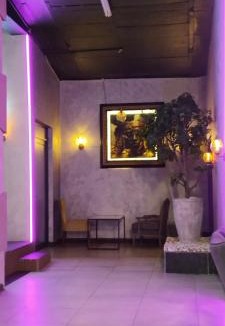 Downtown Johannesburg Apartment | Maphungubwe pop champagne hotel apt on 6th floor