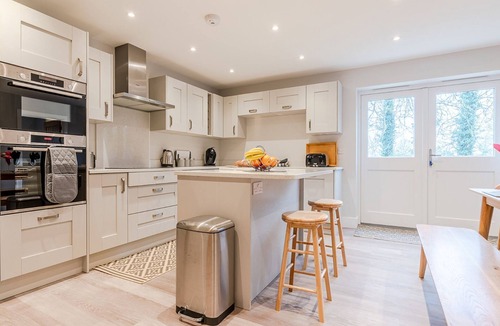 Ebrington Cottage | Maple House - sleeps 9 guests in 5 bedrooms