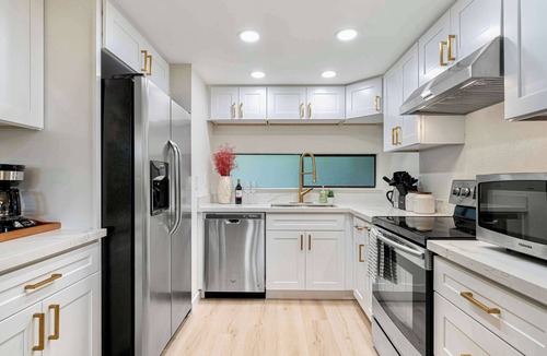 Bridle Trails Cottage | @ Marbella Lane - Luxury Townhome 14 Min to Lumen