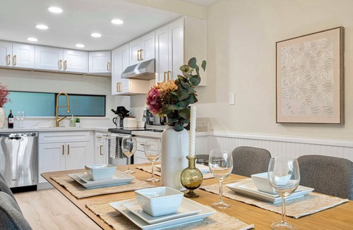 Bridle Trails Cottage | @ Marbella Lane - Luxury Townhome 14 Min to Lumen