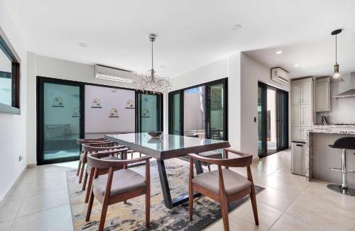 Los Cangrejos II y III House | Marbella Lane PrimeVilla n Modern Home Comfort