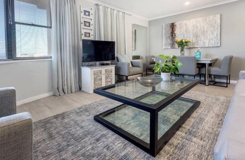 Hermanus City-Centre Apartment | Marine Court 2