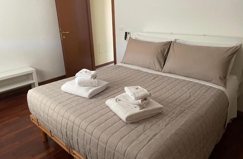 San Donato-San Vitale Apartment | Mattei13
