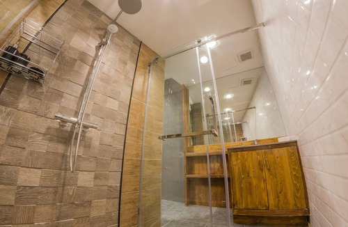Mak Khaeng Hotel | Maximum Luxury Apartment