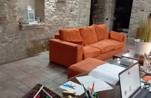 Montecastelli Apartment | Meditating Caterpillar