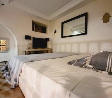 Sidi Bou Said Apartment | Mediterranean Breeze Studio