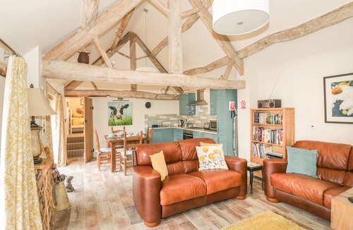 Tiddington Cottage | MEGS COTTAGE, family friendly, luxury holiday cottage in Tiddington