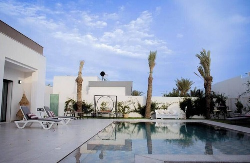 Aghir House | Menzel Luxury