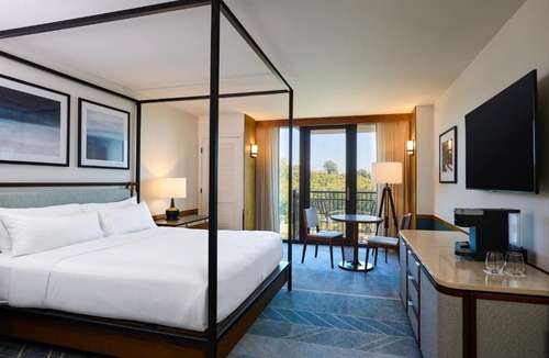 Town Center Hotel | Merriweather Lakehouse Hotel, Autograph Collection
