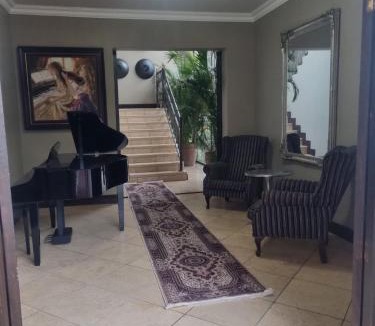 Schoemansville House | MiCasa