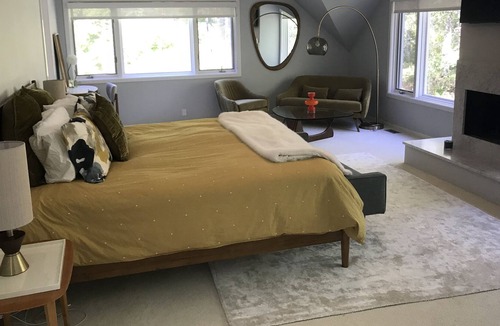 East Hampton House | Mid Century Style on 5 Private Acres, Close to East, Bridge and Sag Harbor