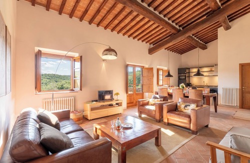 Castelnuovo Berardenga Apartment | Minimal & Modern Home - In Tenuta Arceno