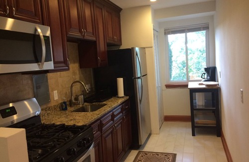 Silver Spring Apartment | Minutes to Washington DC - Newly Remodeled 2 BR Apt, Silver Spring, Maryland