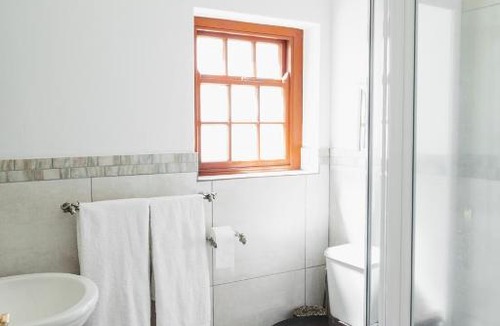 Koelenhof Apartment | Mitre's Edge Pool House